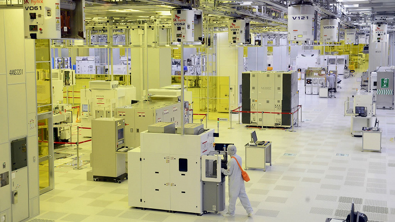 13 млрд долларов вложит SK Hynix в строительство нового завода по производству микросхем памяти